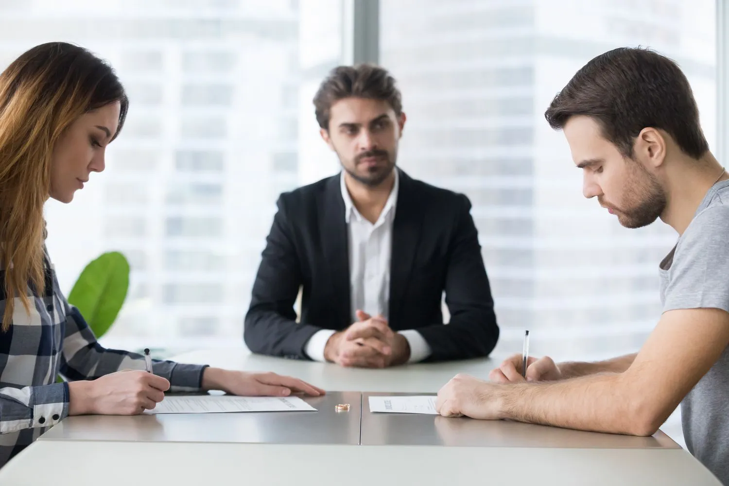 How EH Mediation Guides Couples Toward Fair and Balanced Outcomes Tenbury Wells